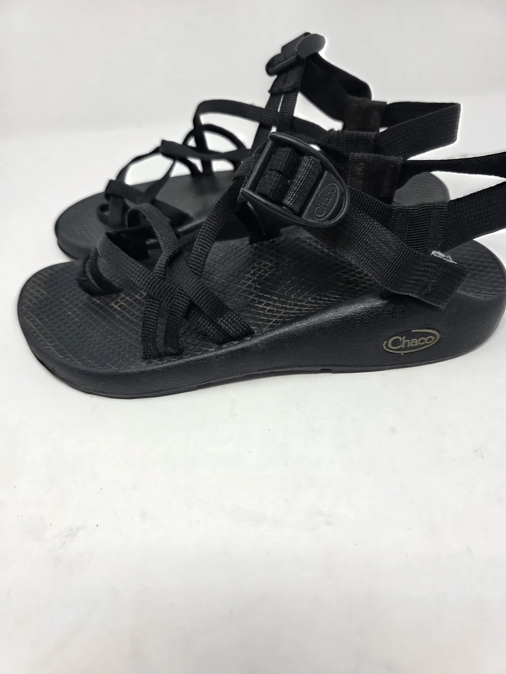 Chaco Black Strappy Sandals Women’s Size 8 ZX/2 Toe Loop Hiking Sport Sandals